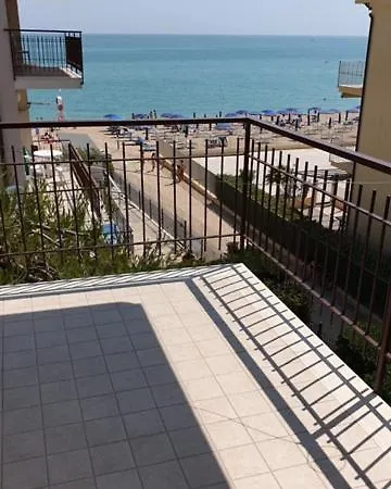 Marcelli Centro: Appartamento Con Spiaggia Privata - L01 מרצ'לי